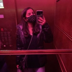 Meet your Posher, Amelia